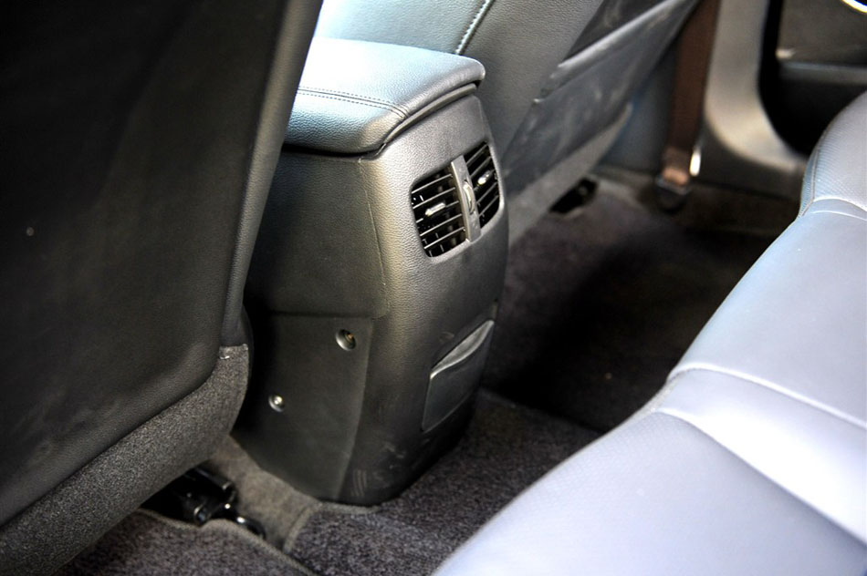 起亚K3 2012款 1.8L AT Premium 空间