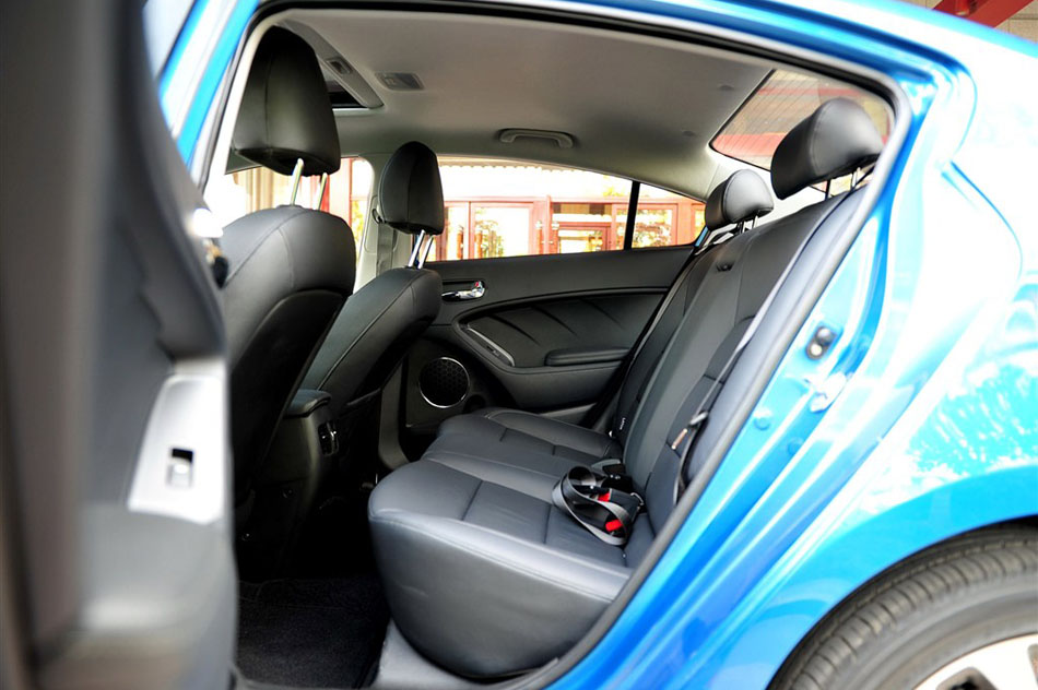 起亚K3 2012款 1.8L AT Premium 空间