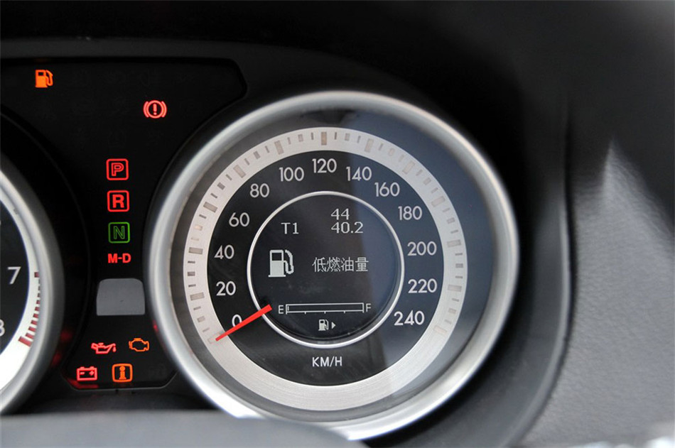 2012款 2.0L AT 舒适型 内饰