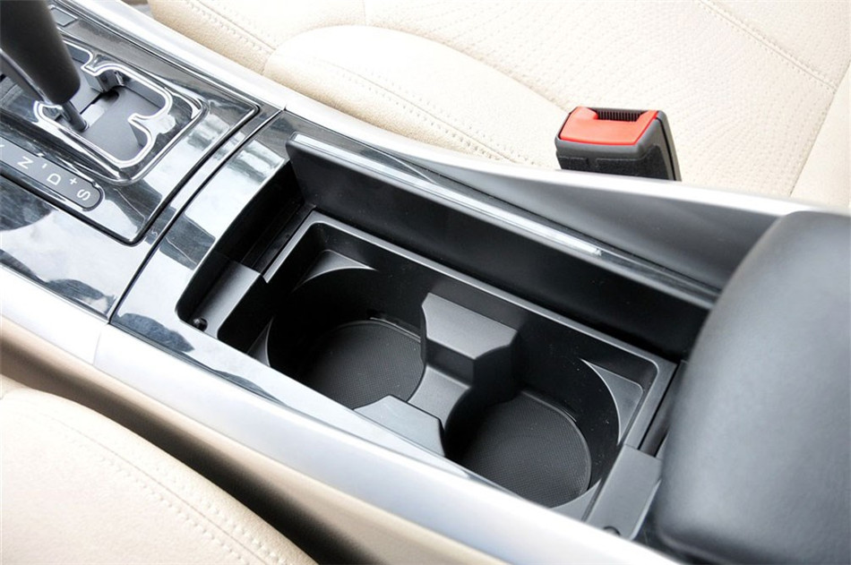 2012款 2.0L AT 舒适型 内饰