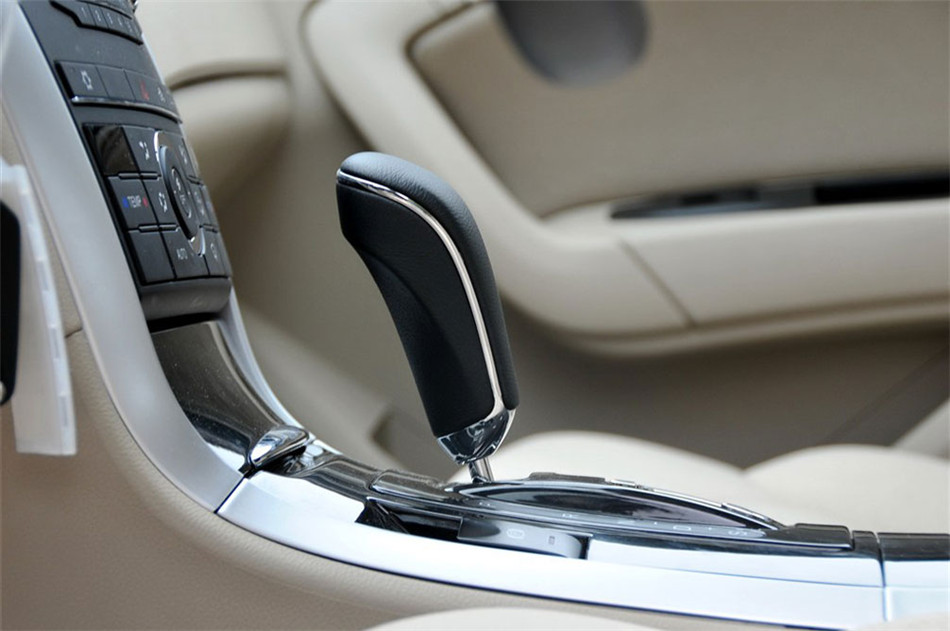 2012款 2.0L AT 舒适型 座椅空间