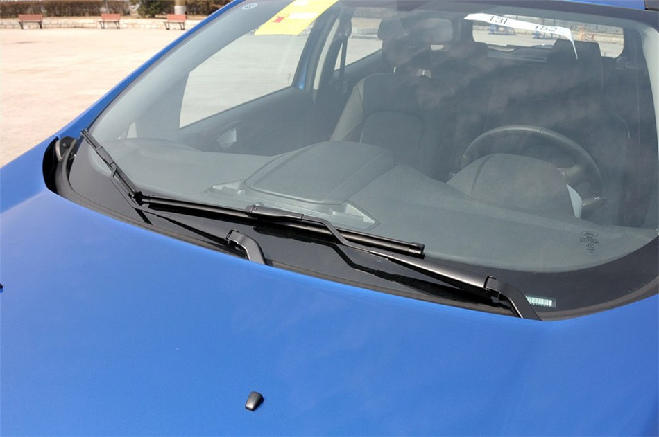 2013款 1.5L MT 尊贵型 其他