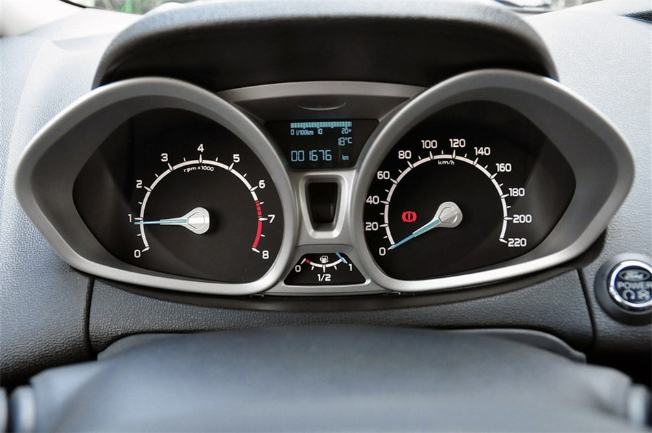 2013款 1.0L GTDi MT 尊贵型 内饰