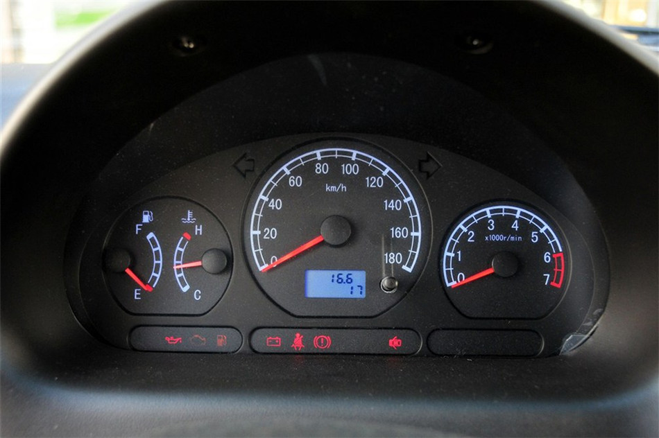 乐驰 2012款 1.0L MT P-TEC标准型 