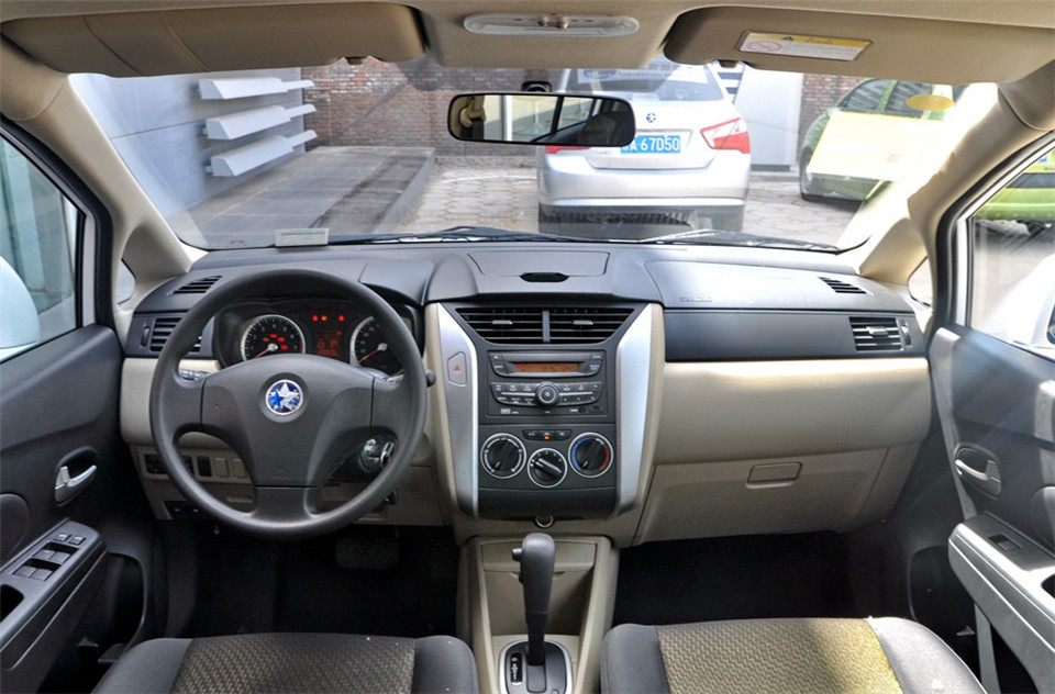 2013款 1.6L AT 时尚版