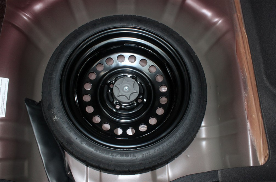 2013款 1.6L AT 时尚版