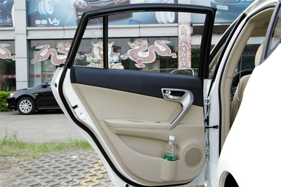 2012 1.5L MT 콢 οռ