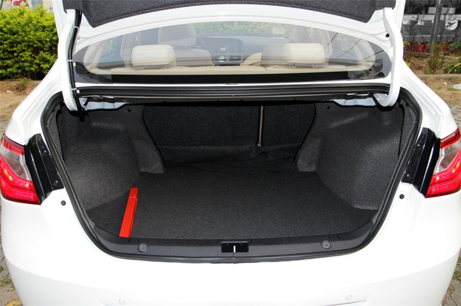 2012 1.5L MT 콢 οռ