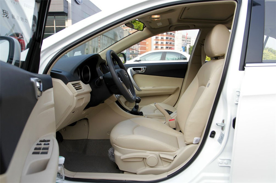 2012 1.5L MT 콢 οռ