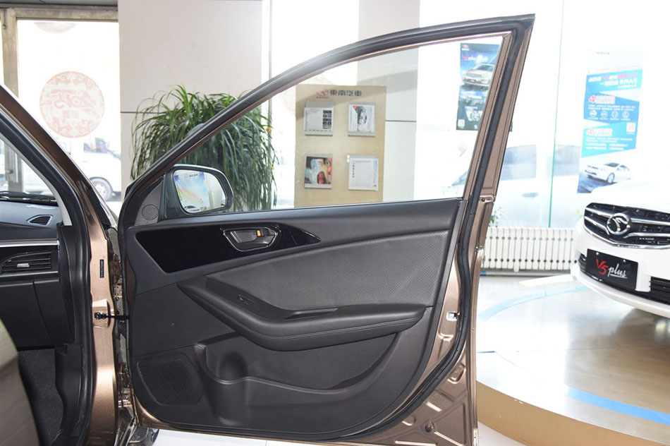 2015 plus 1.5L ֶȤ οռ