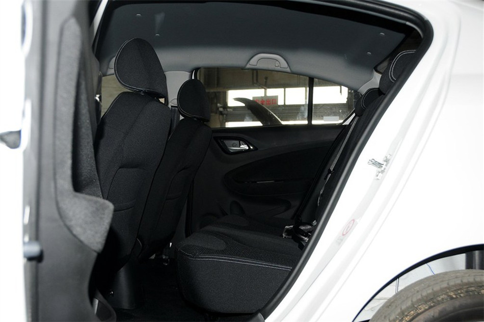 2012款 1.5L MT 精英型 外观