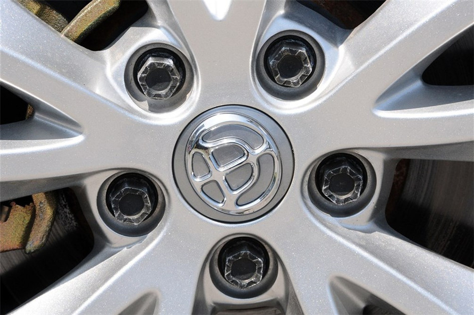 2012款 1.5L MT 精英型 外观