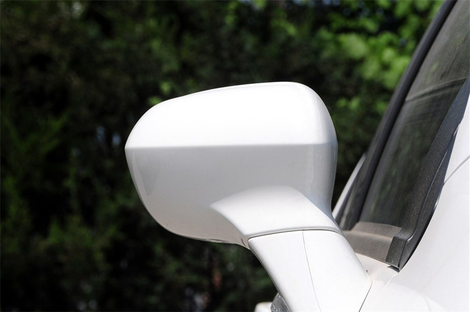 2012款 1.5L MT 精英型 外观