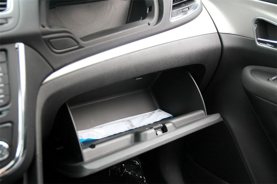 2013款 1.4T MT 两驱 进取型 内饰