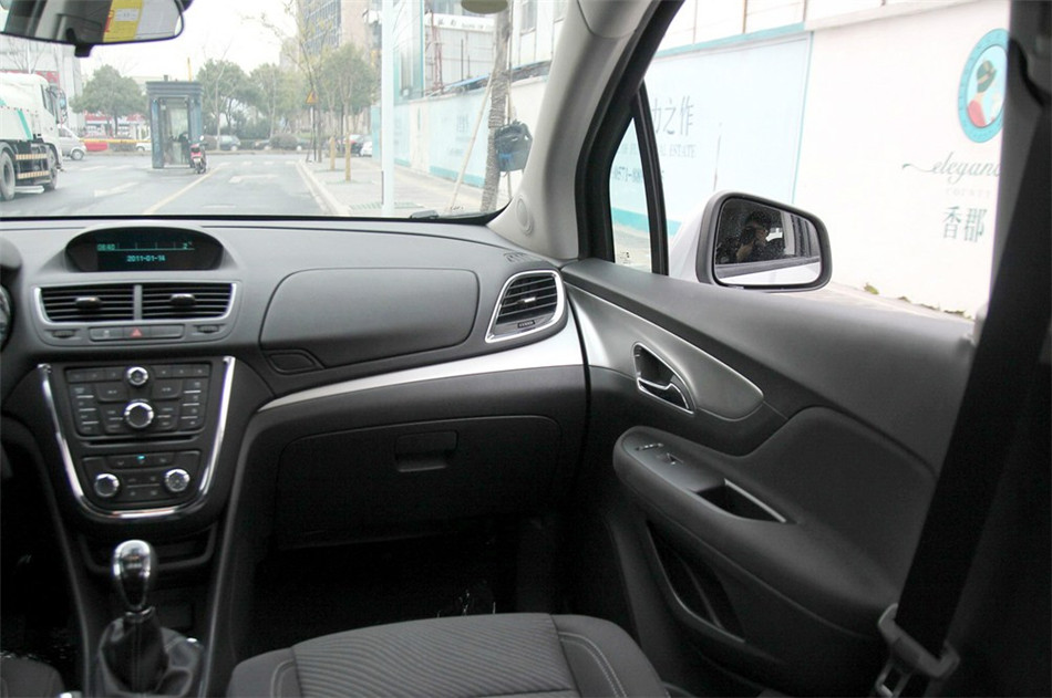 2013款 1.4T MT 两驱 进取型 内饰