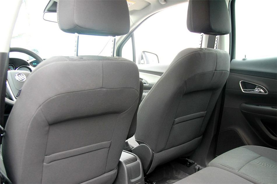 2013款 1.4T MT 两驱 进取型 座椅空间