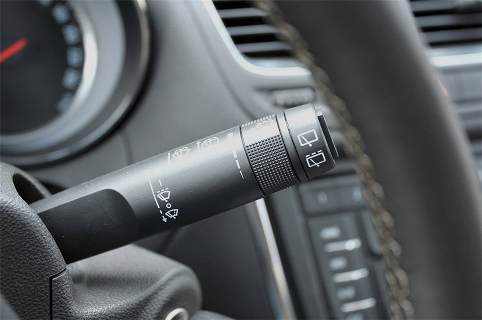 2013款 1.4T AT 两驱 领先型 内饰