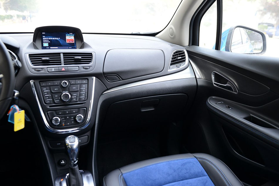 2015款 1.4T 自动两驱都市领先型 内饰