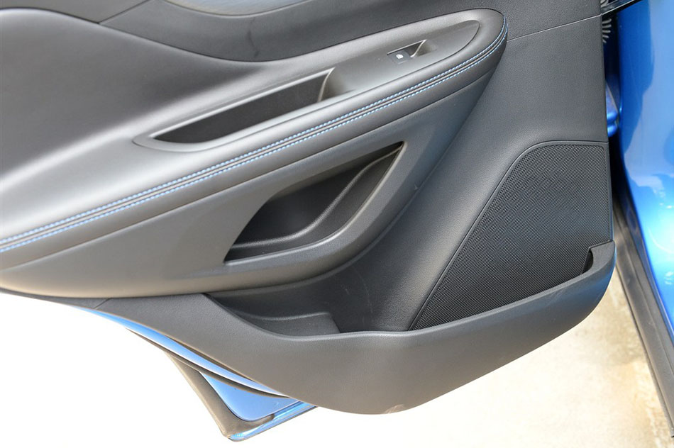 2015款 1.4T 自动两驱都市领先型 座椅空间