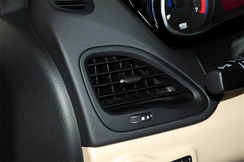 菲翔 2012款 1.4T MT 悦享版 内饰