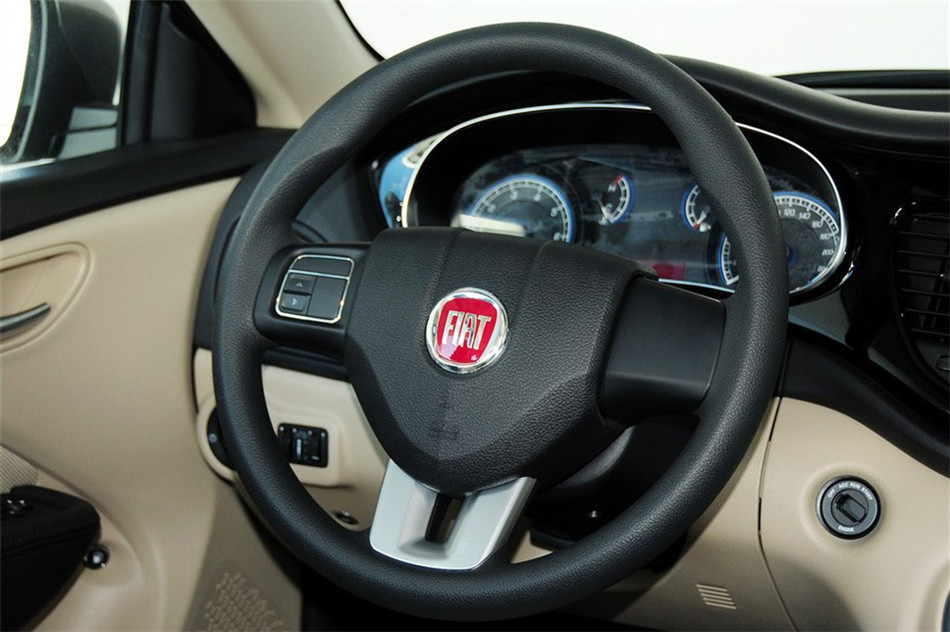 菲翔 2012款 1.4T MT 悦享版 内饰