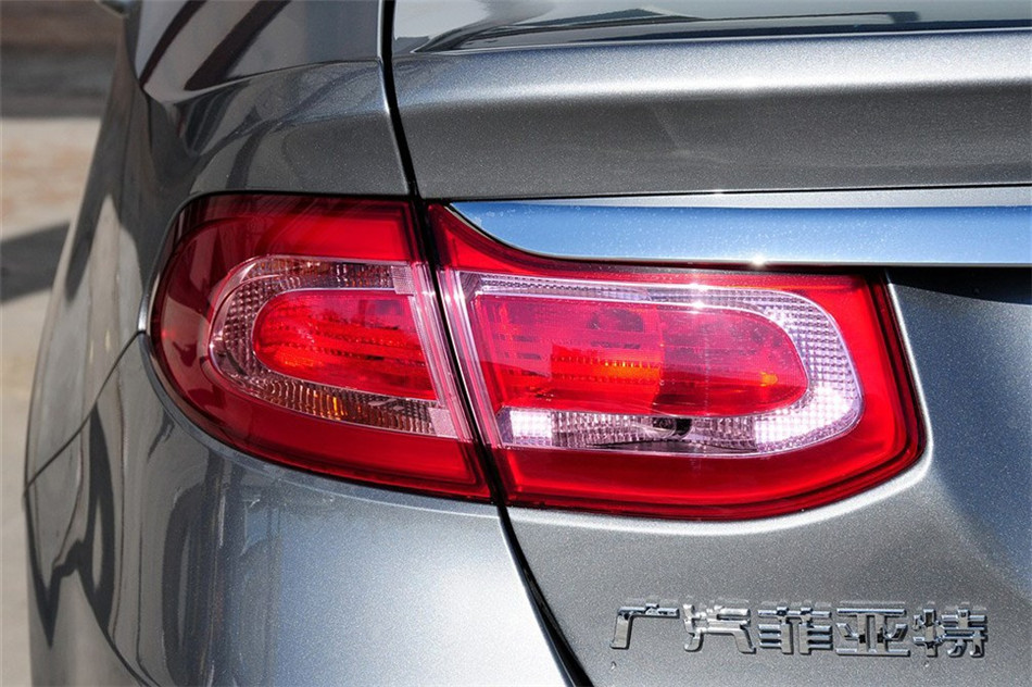 菲翔 2012款 1.4T MT 悦享版 细节