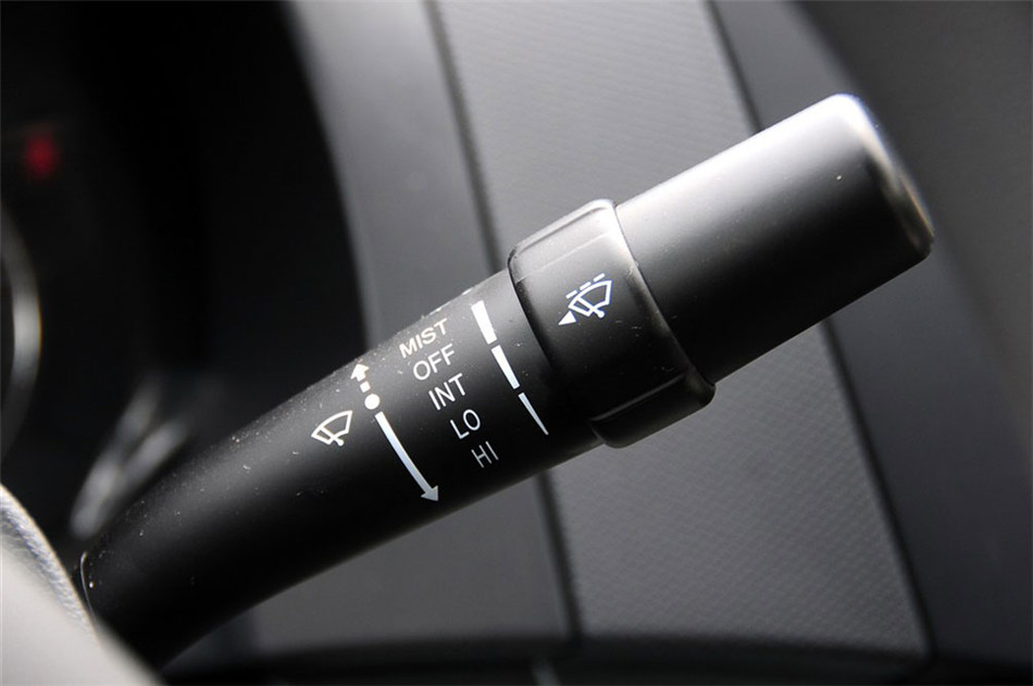 2012款 1.5L MT 梦幻型 内饰