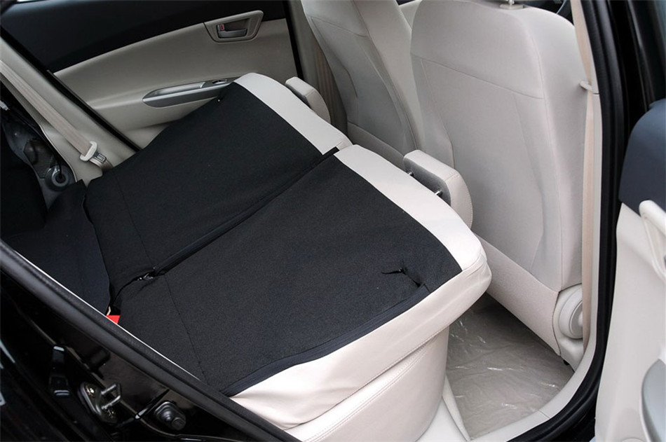 2012款 1.5L MT 梦幻型 座椅空间