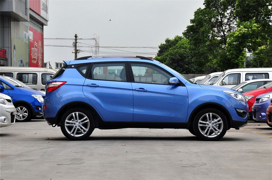 2012款 1.6L MT 豪华型 外观