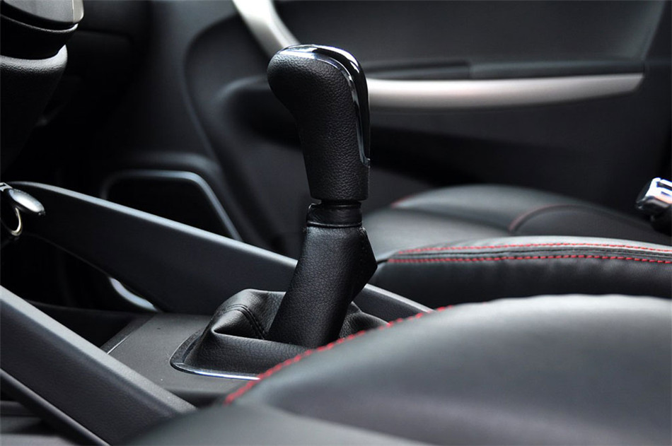 2012款 1.6L MT 豪华型 内饰