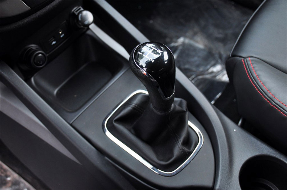 2012款 1.6L MT 豪华型 内饰