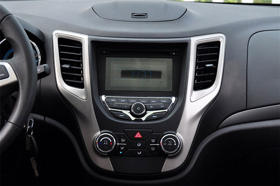 2012款 1.6L MT 豪华型 内饰