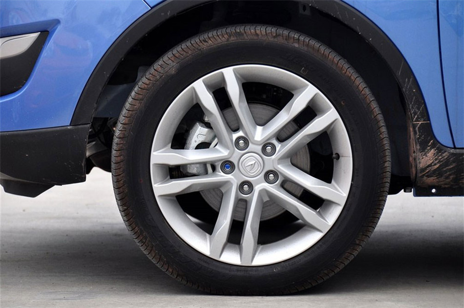 2012款 1.6L MT 豪华型 其他