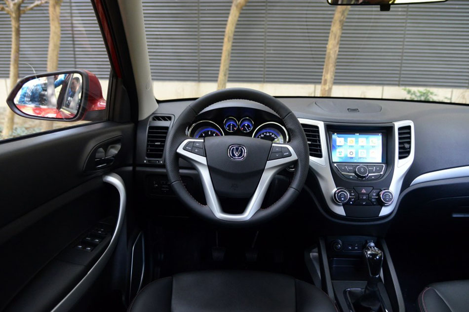 2016款 1.5T 手动豪华运动型 内饰