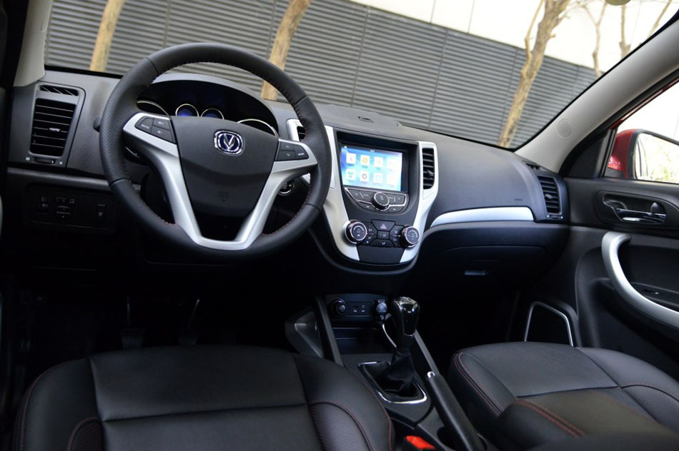 2016款 1.5T 手动豪华运动型 内饰