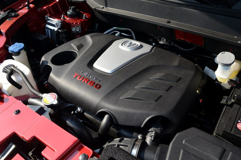 2016款 1.5T 手动豪华运动型 引擎底盘