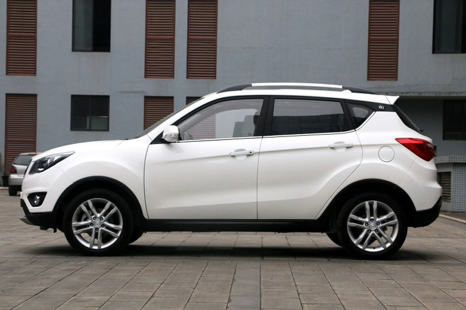 2017款 1.6L 自动豪华型 外观