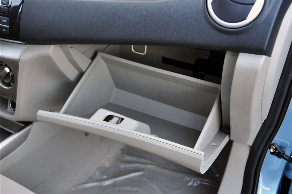 2012款 1.3L MT 舒适型 内饰