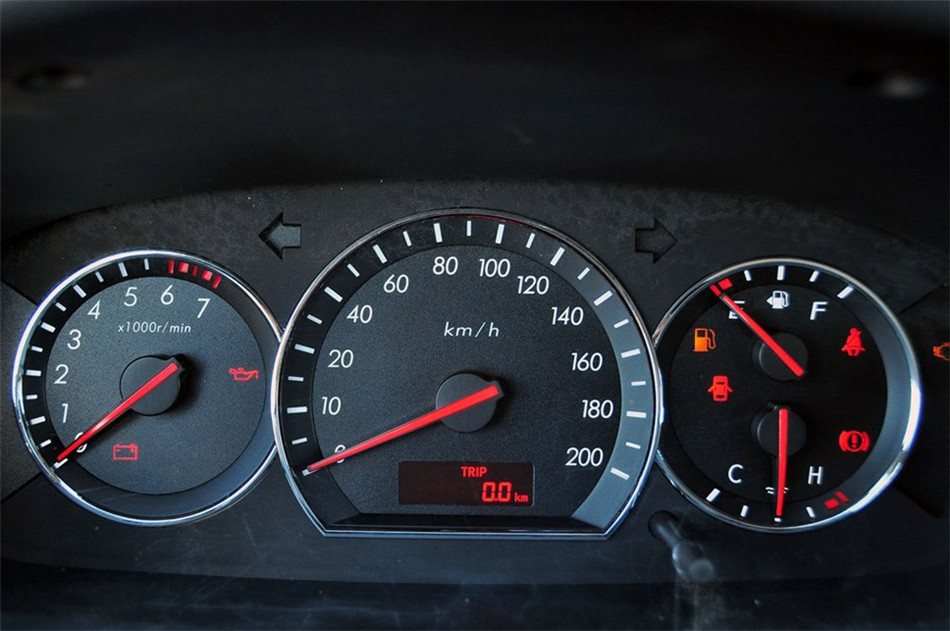 2012款 1.3L MT 舒适型 内饰