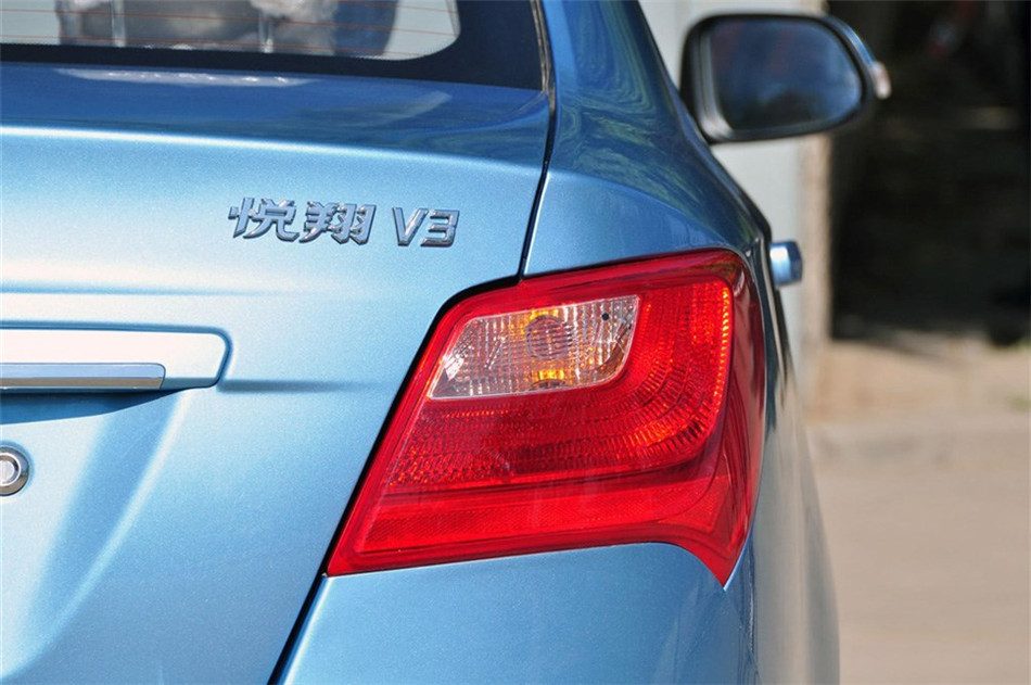 2012款 1.3L MT 舒适型 其他