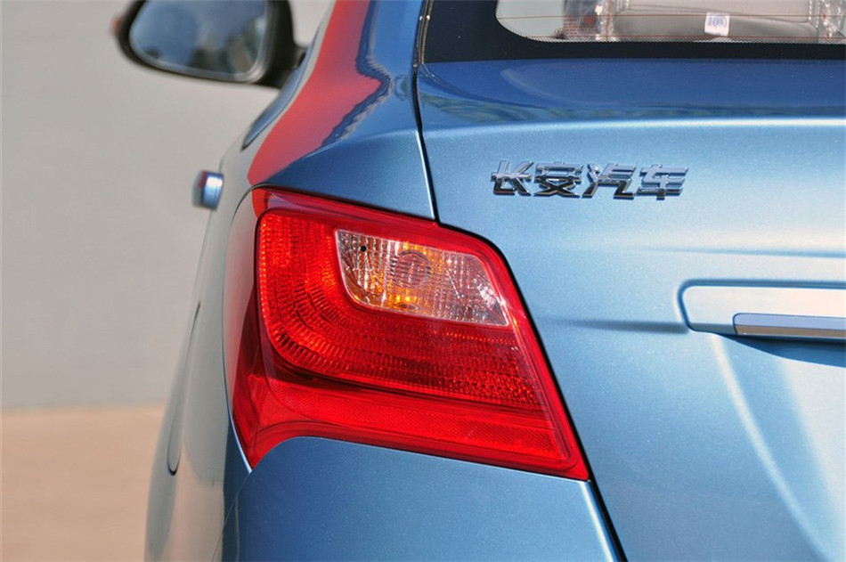 2012款 1.3L MT 舒适型 其他