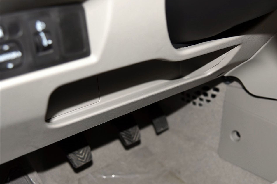 2015款 1.4L 手动美满型 内饰