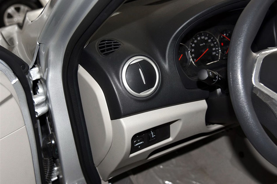 2015款 1.4L 手动美满型 内饰