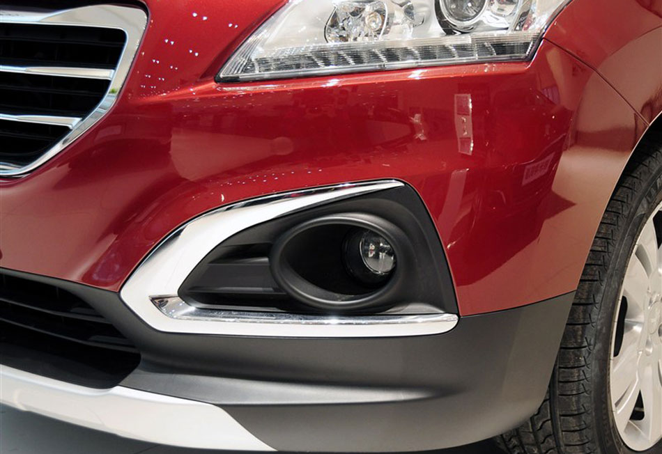 2013־3008 2.0L Զ