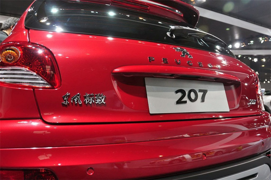 2013款标致207 CROSS 1.6L手动驭乐型