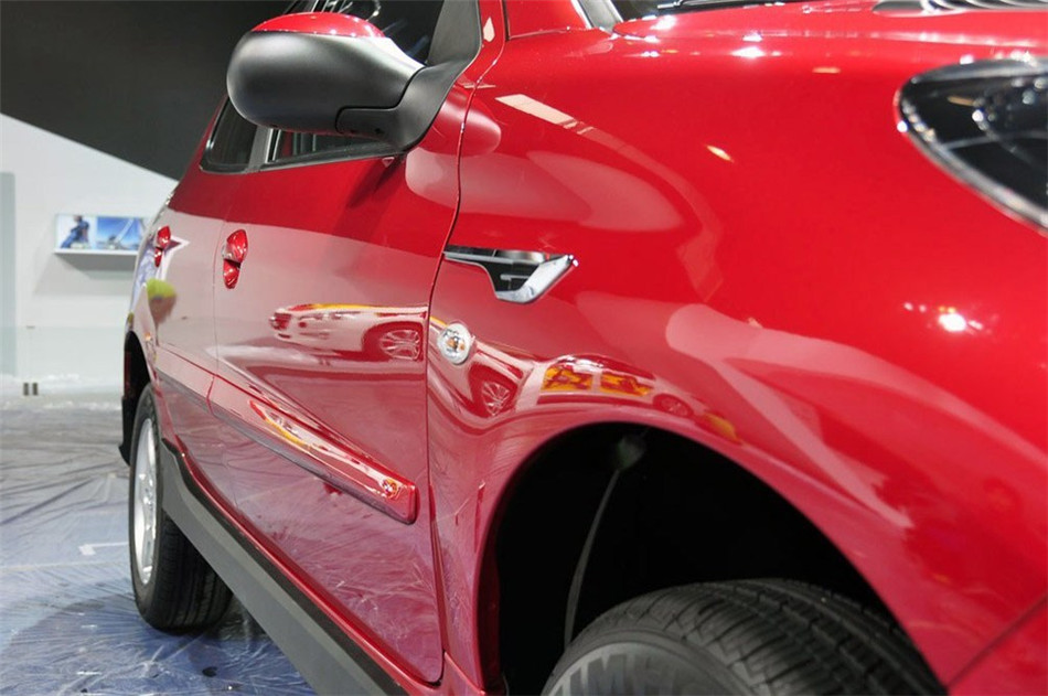 2013款标致207 CROSS 1.6L手动驭乐型