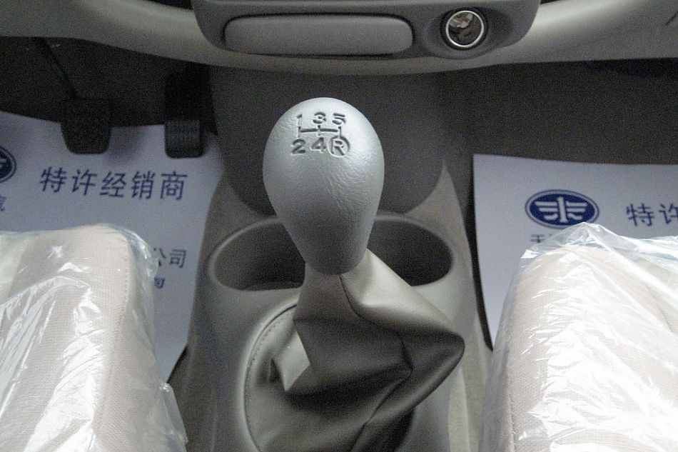 天津一汽新威乐内饰