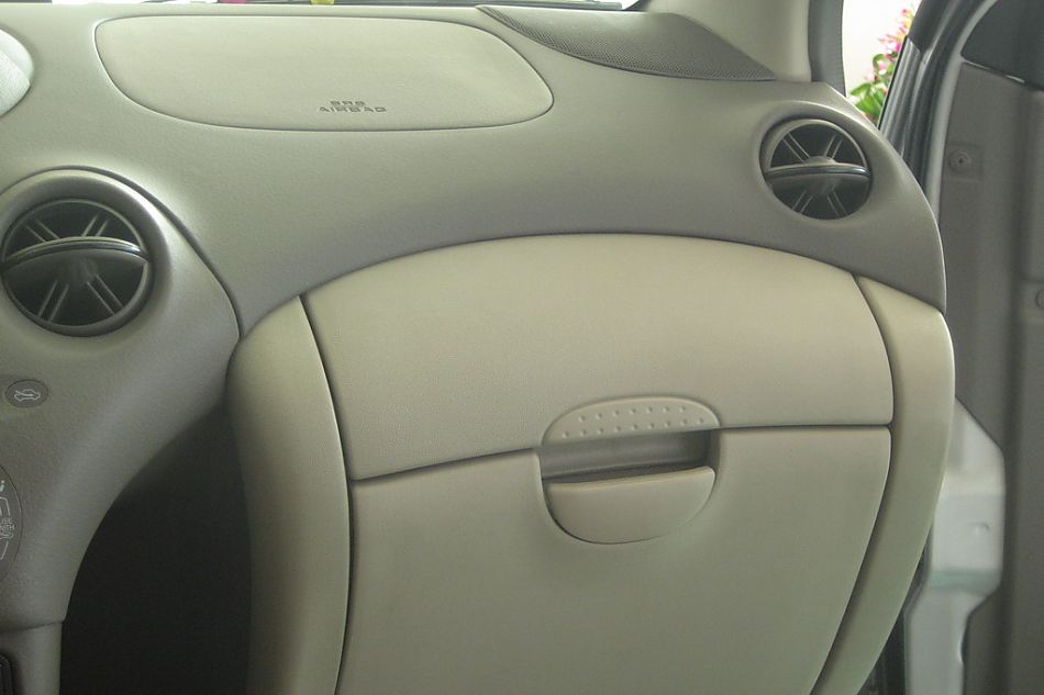 天津一汽新威乐内饰