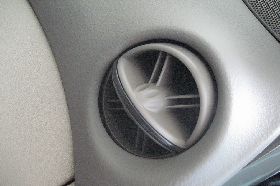 天津一汽新威乐内饰