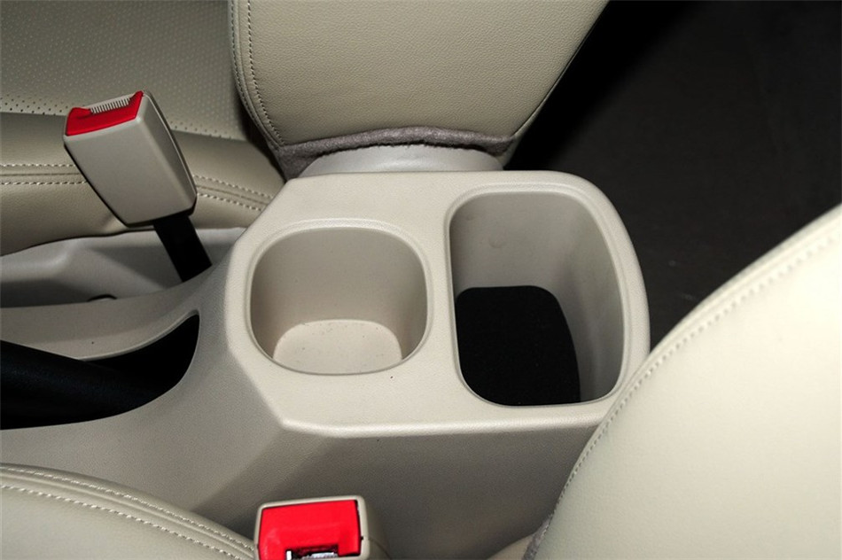 海马M3 2013款 1.5L MT 精英型 空间